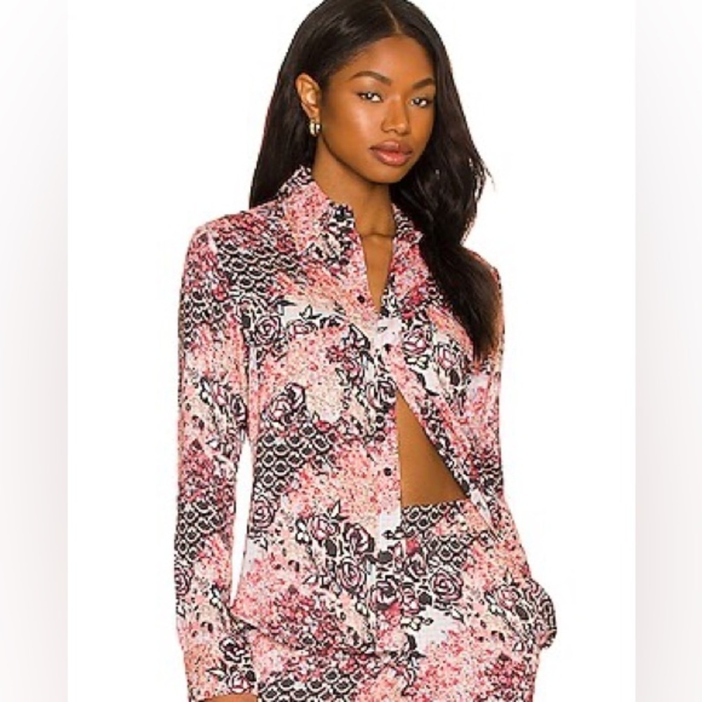 New revolve TELL YOUR FRIENDS western ines button down top size medium